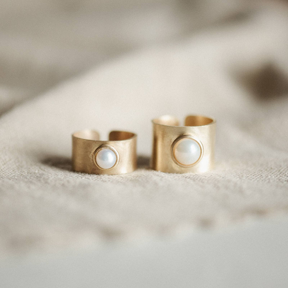 Nile Ring // 6mm // Pearl