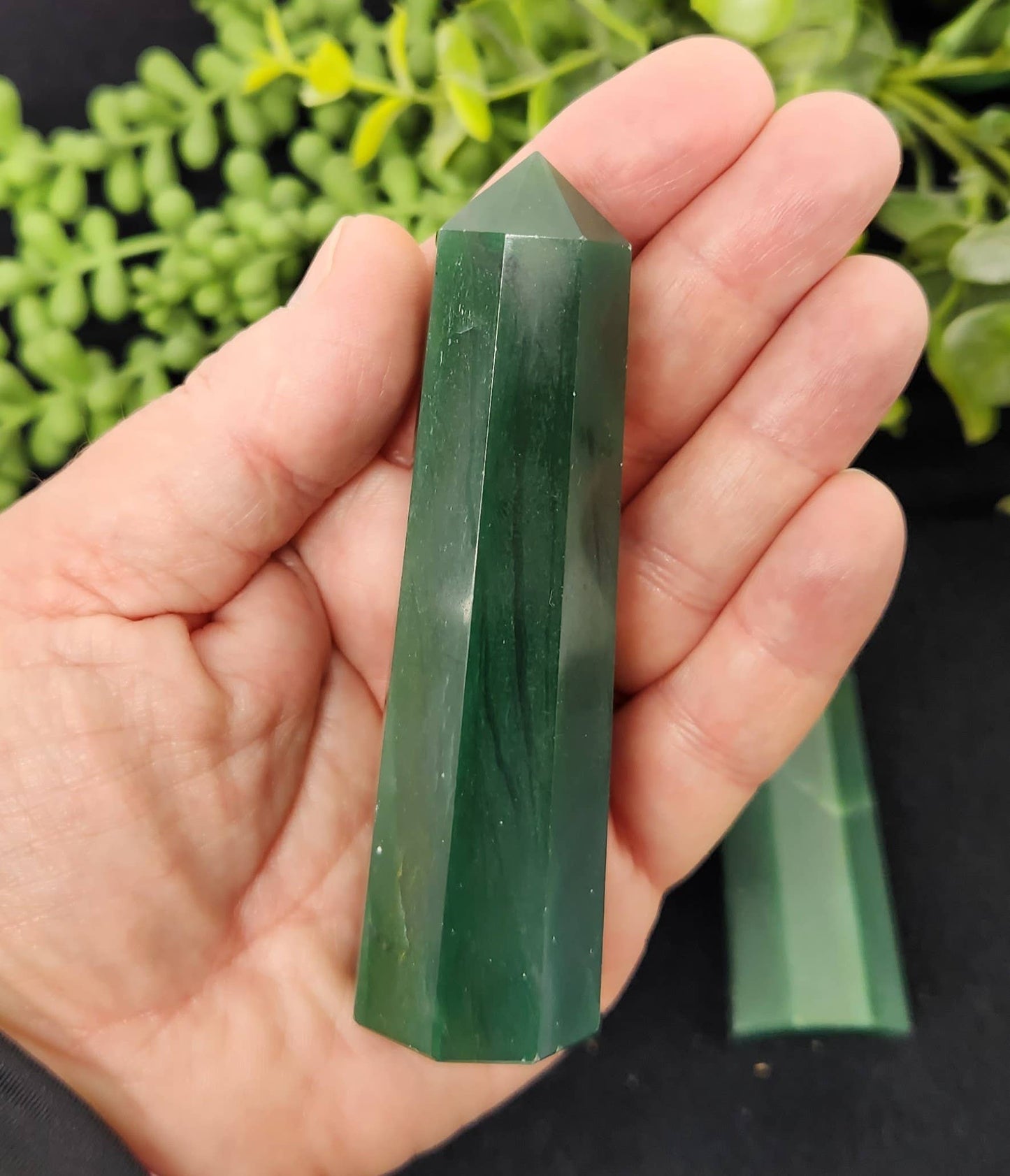 Jade 8 Faceted Tower 3.5 - 3.75 inches or 8.9 - 9.5cm