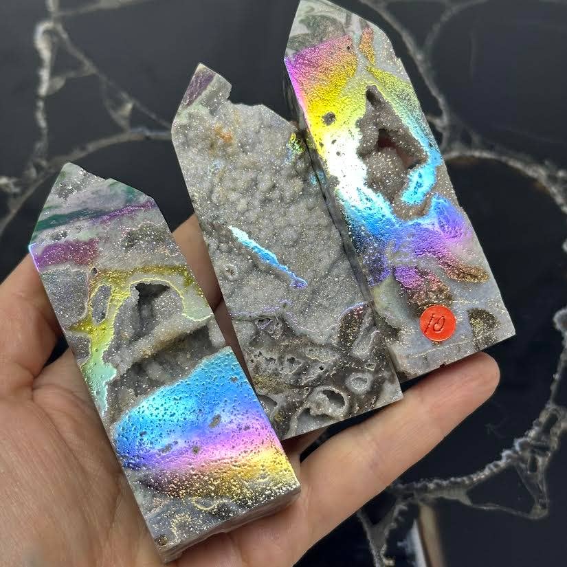 Aura Chalcedony Point