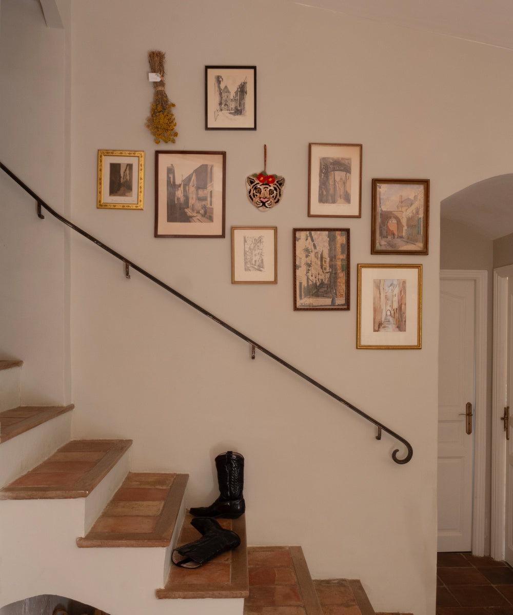 Floral White Tiger Gift Hanger