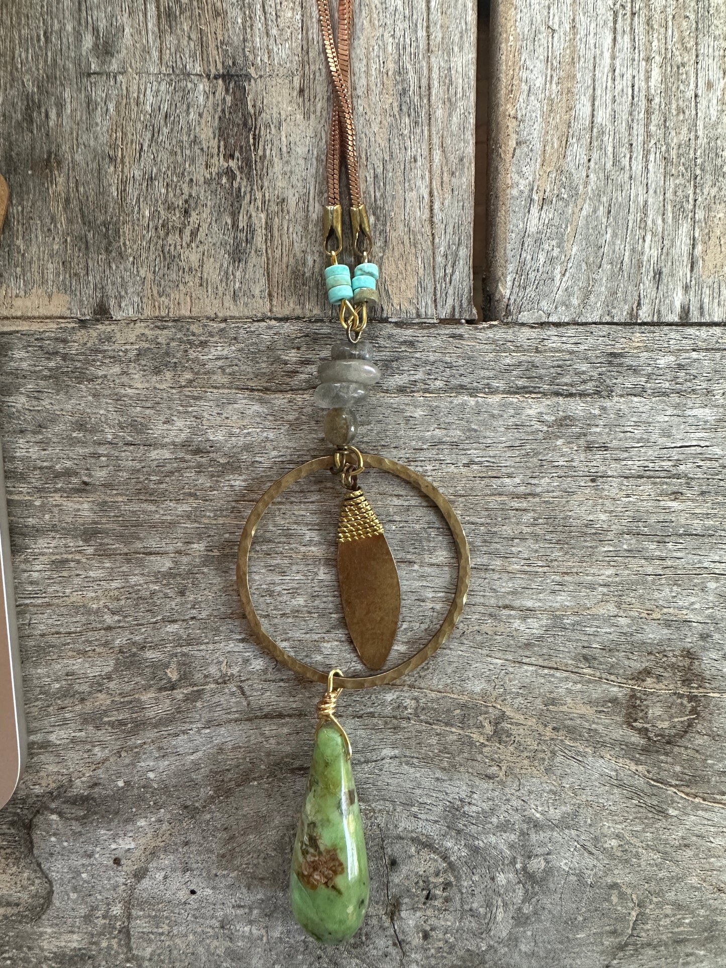 Large Pendant Gorgeous Necklace