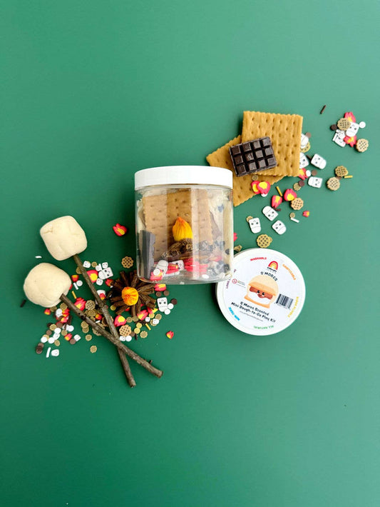 S'mores Mini Dough-To-Go Play Kit