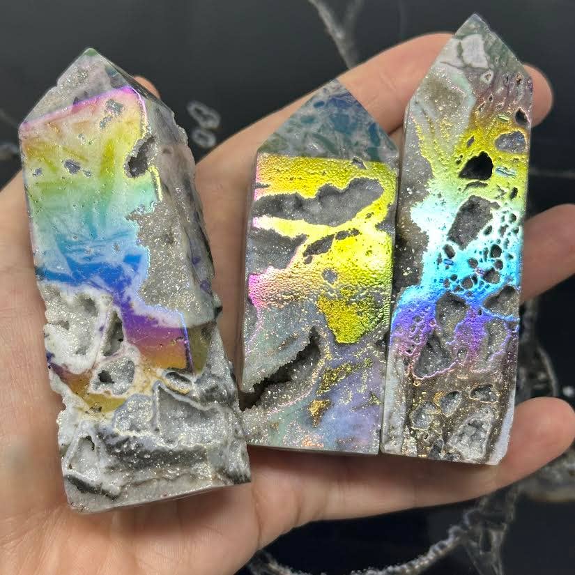 Aura Chalcedony Point