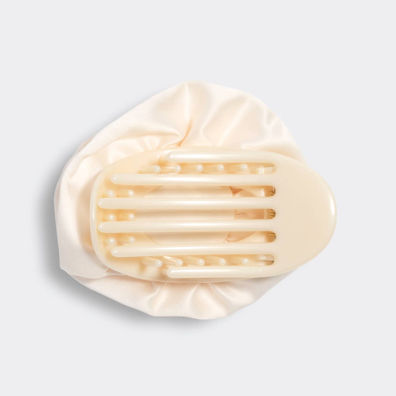 Satin Rosette Medium Flat Cloud Clip - Cream