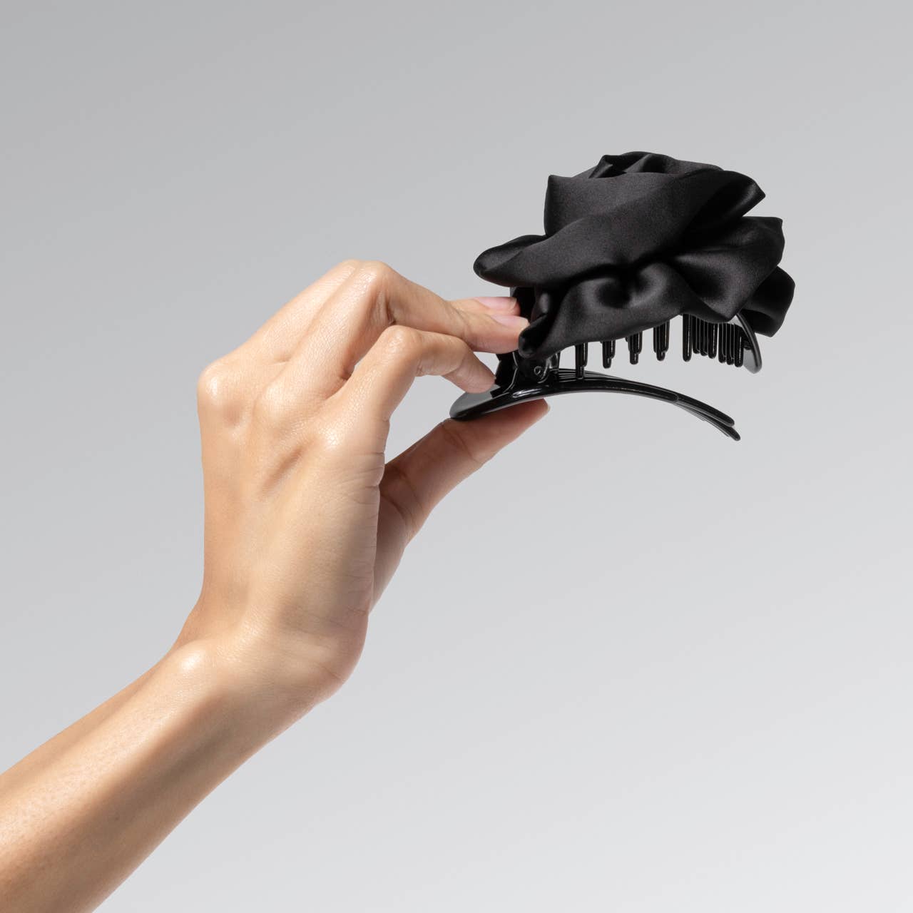 Satin Rosette Medium Flat Cloud Clip - Black