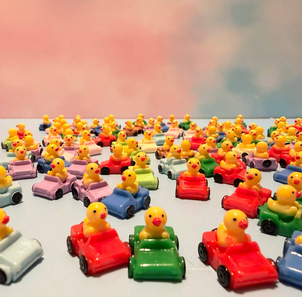 🦆💨 Mini Duck on Wheels Surprise Pull