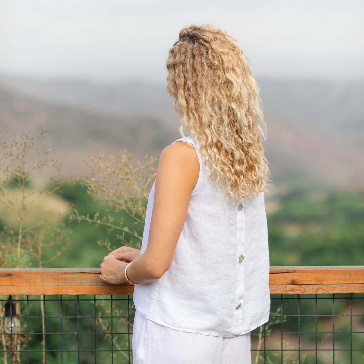 Linen Boxy Tank with Button Back