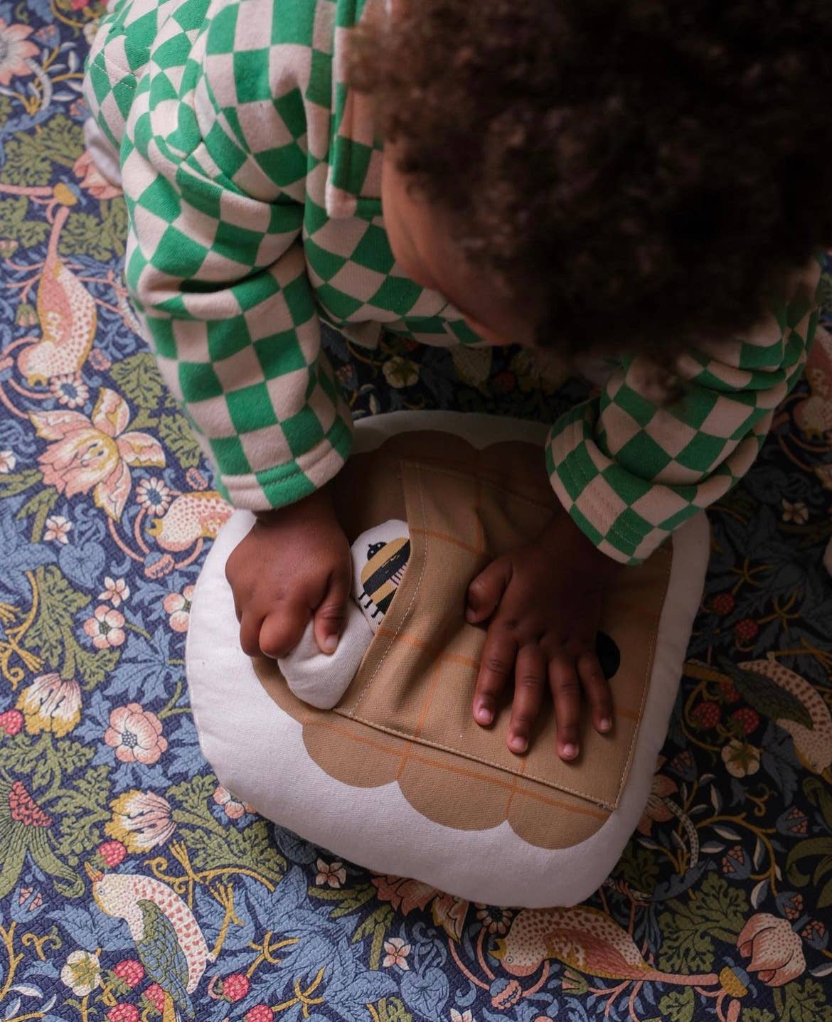 Interactive Beehive Pillow - Canvas Material