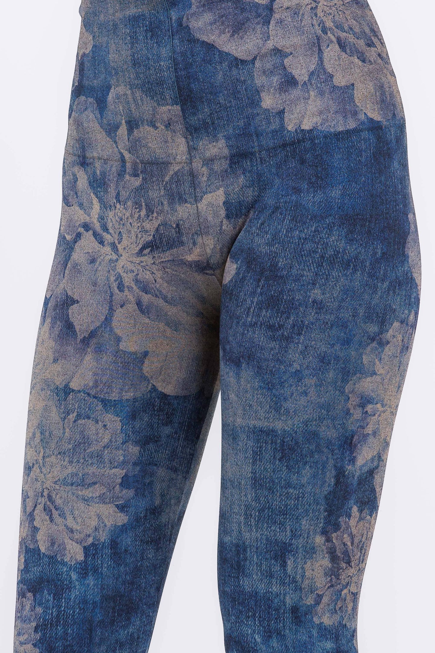 Reverse Dye Peonies on Denim Print Leggings (HP)