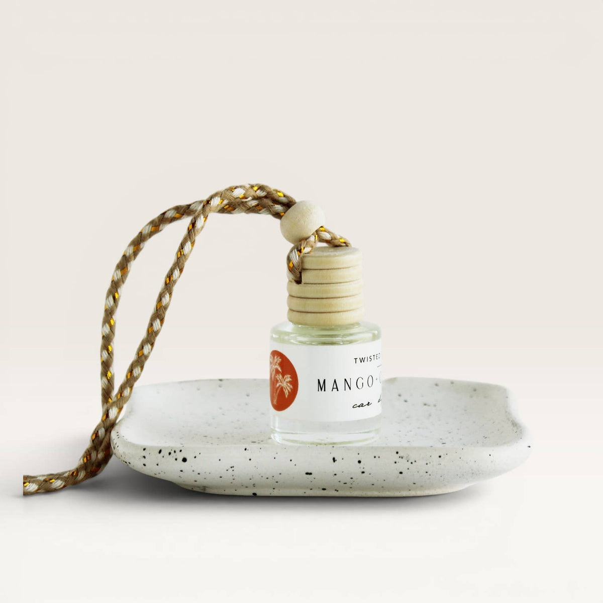 Mini Diffusers for your Car or Closets || Twisted Tomboy