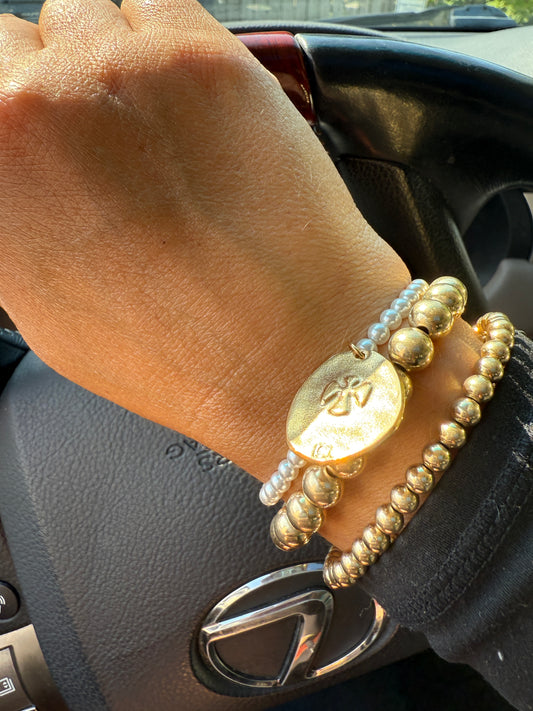 enewton extends - classic pearl 4mm bead bracelet - inspire gold charm