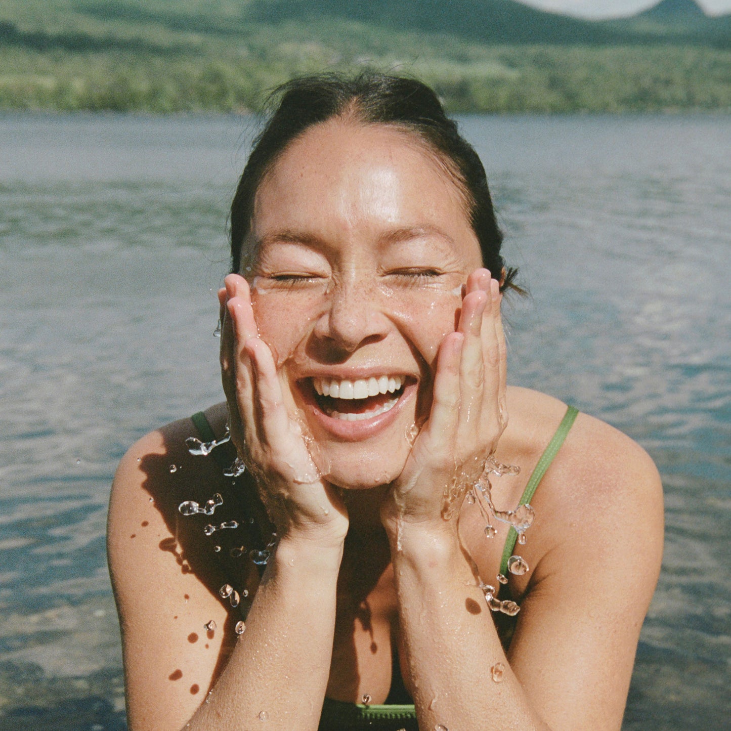 Making Moves Milky Cleanser