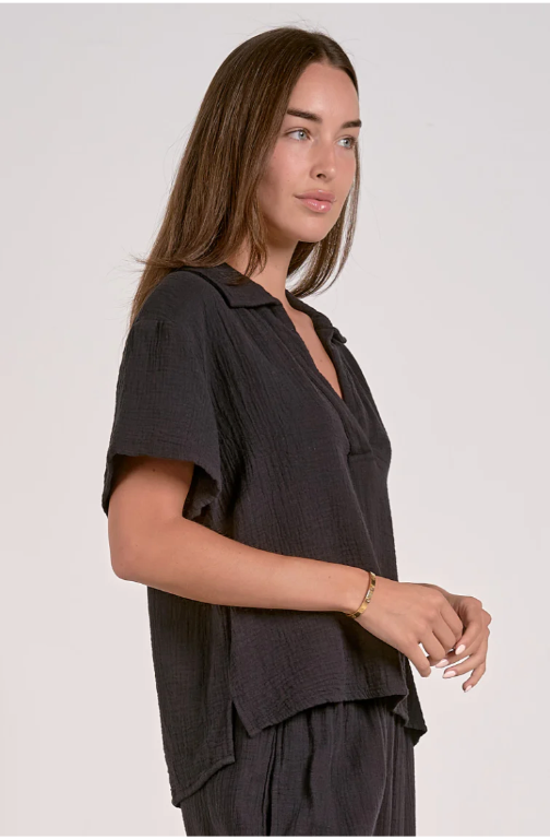 Polo Collar Gauze V-neck Black Top