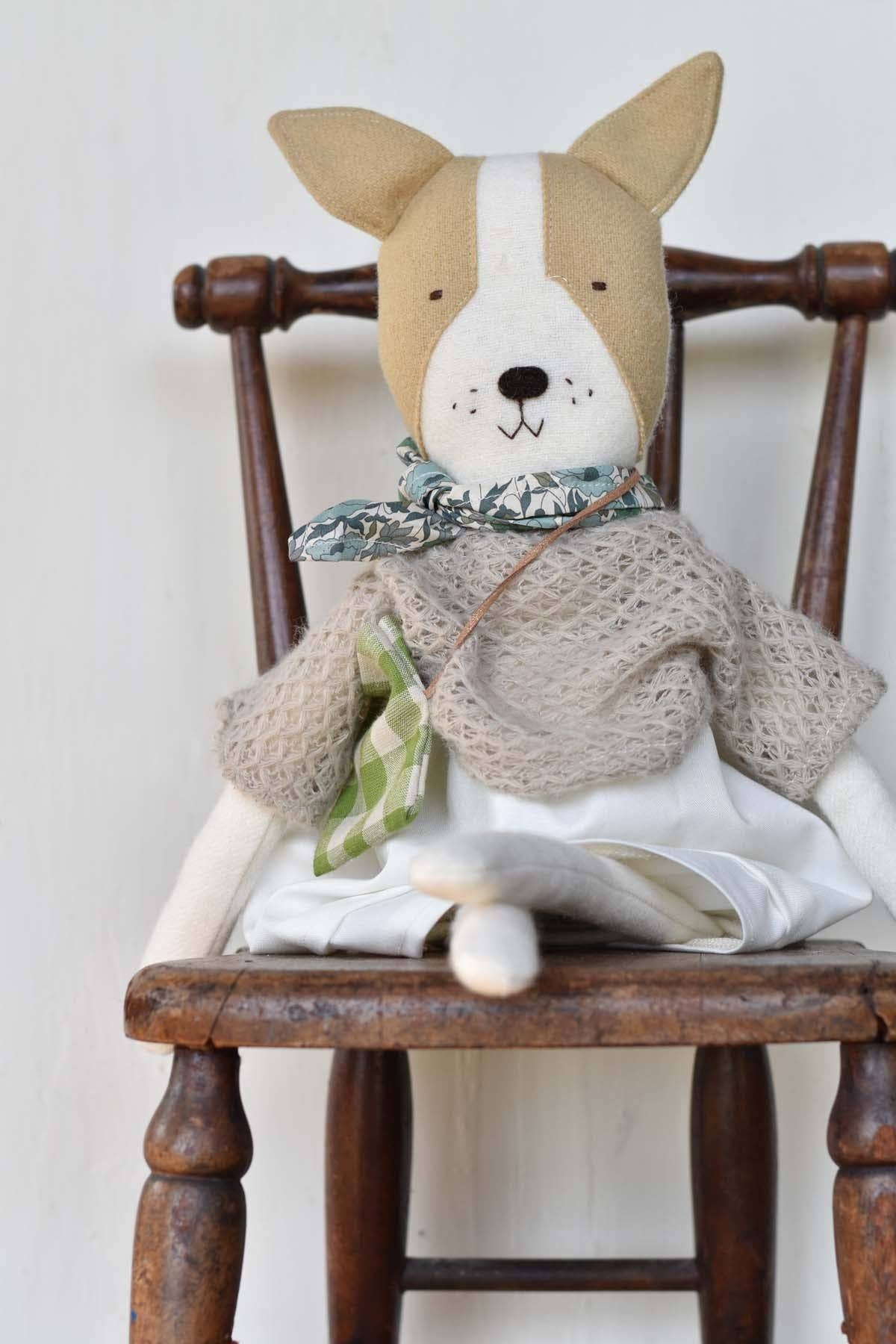 Fig the Frenchie Dog - Oat Sweater with Morning Skirt