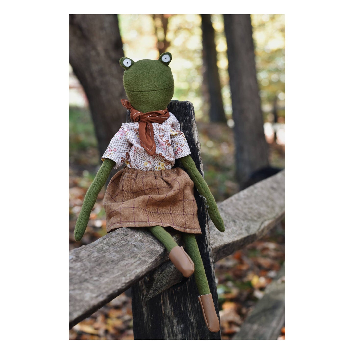 Fern the Frog Doll- Chestnut Gathering