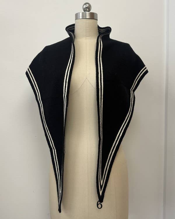 Contrast Border Knit Scarf