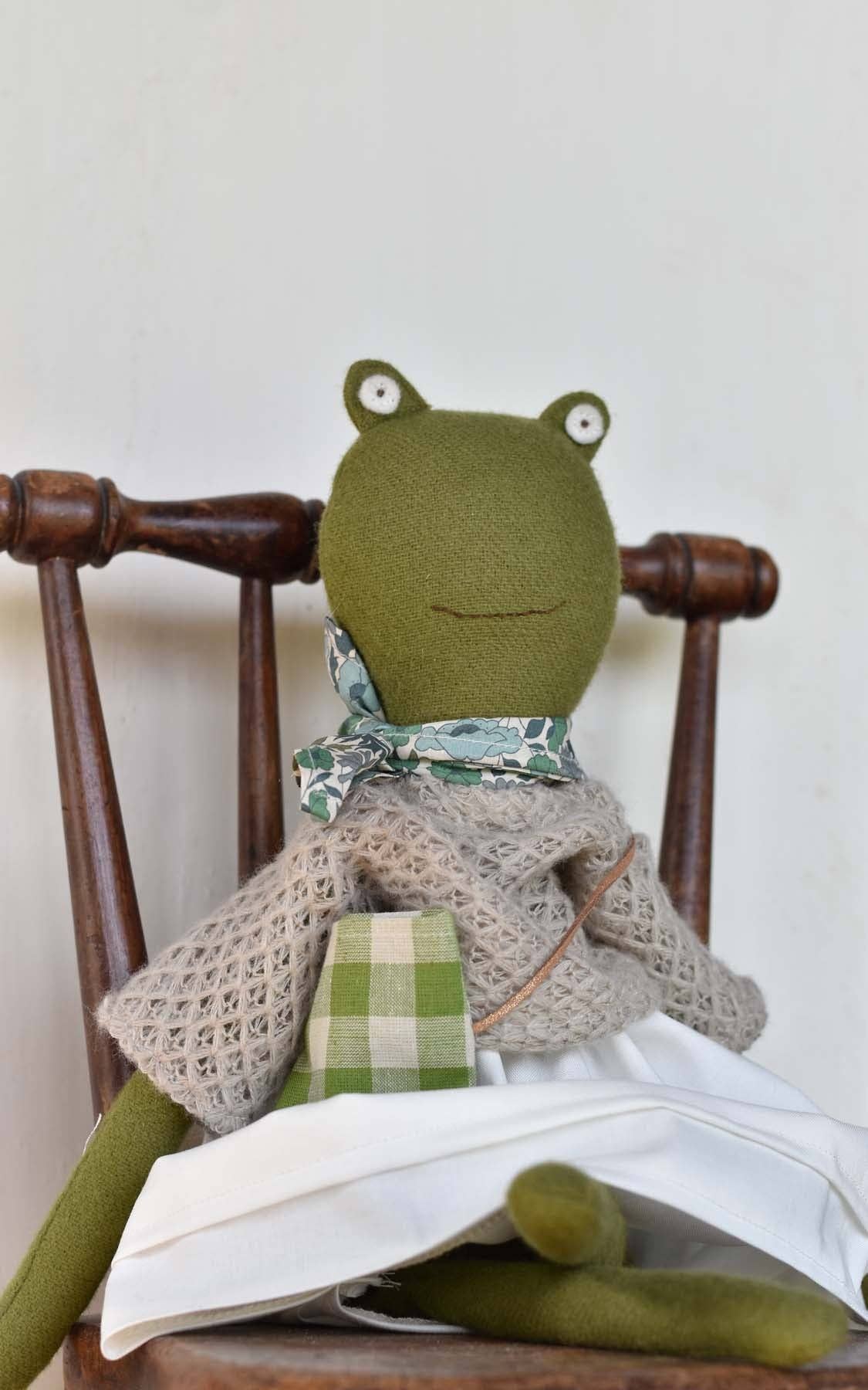 Fern the Frog doll- Oat Sweater with Morning Skirt
